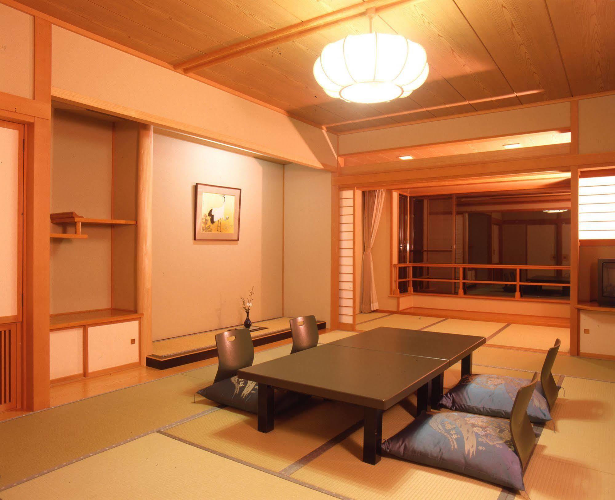 Tateyama Prince Hotel Омачи Екстериор снимка